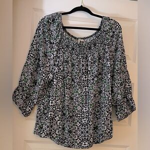 CATO Women’s Plus Size 22/24 
3/4 Puff- Sleeve Paisley Blouse